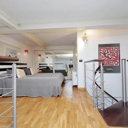 Feriehus Historic Center Colosseum 2br 2ba Metro *